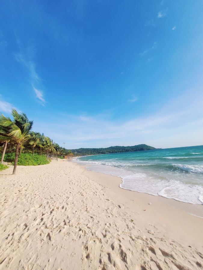 Sky Hotel Phu Quoc Exterior photo