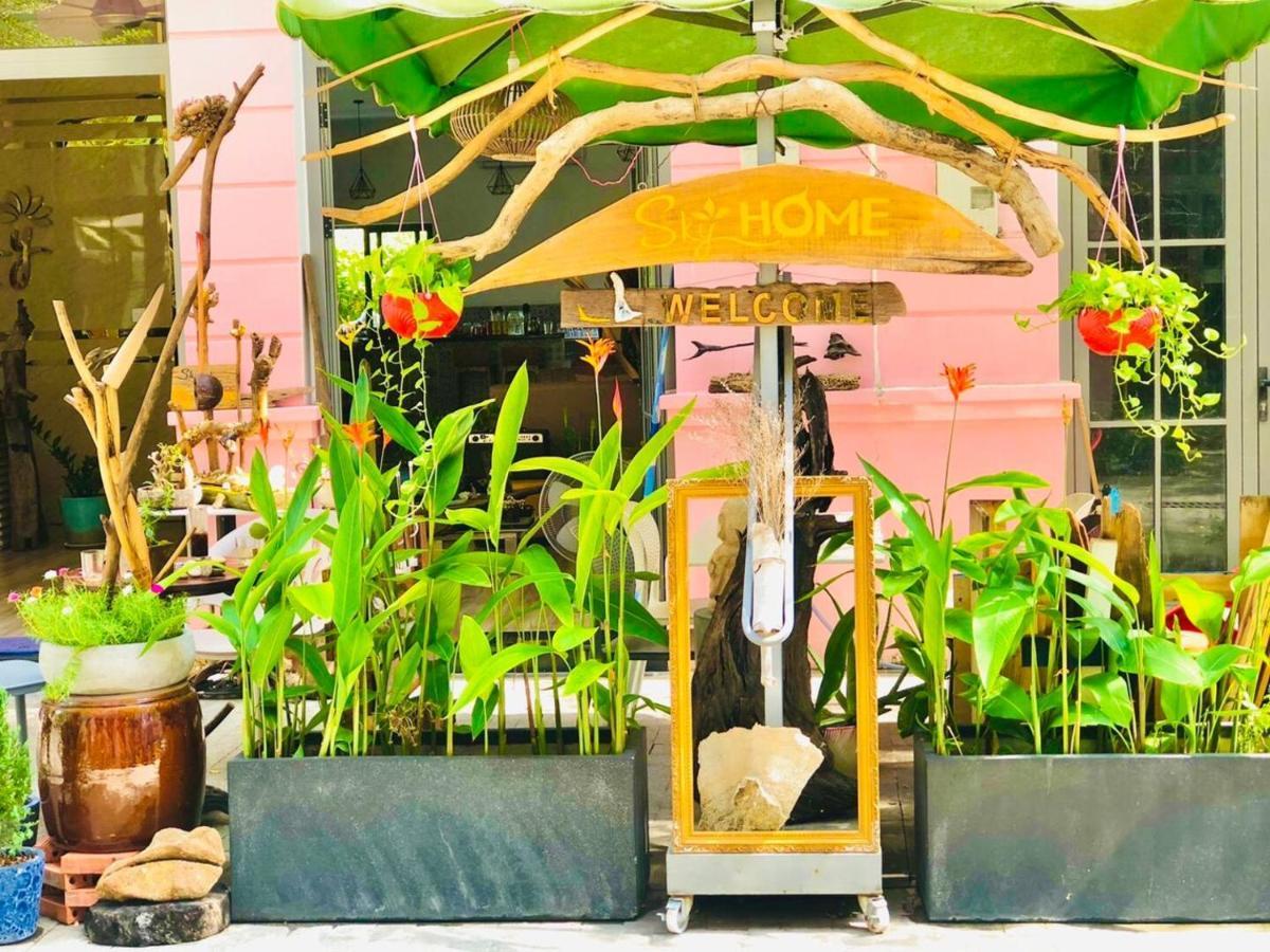 Sky Hotel Phu Quoc Exterior photo