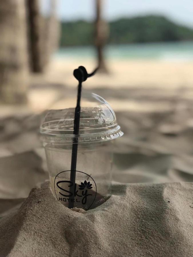Sky Hotel Phu Quoc Exterior photo