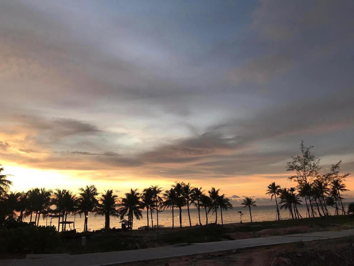 Sky Hotel Phu Quoc Exterior photo